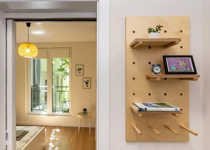 Center - Free Parking - Walk To Main Street Пловдив