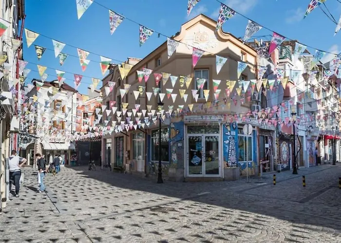 Center - Free Parking - Walk To Main Street * Пловдив