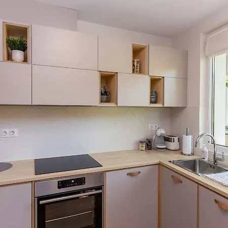 Peaceful Retreat - Free Parking Apartment Plovdiv