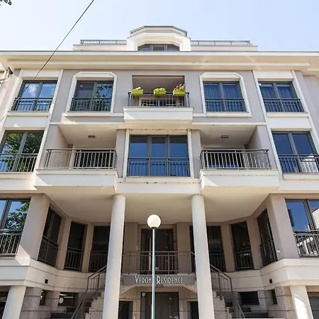 Apartment Center - Free Parking - Walk To Main Street Plovdiv