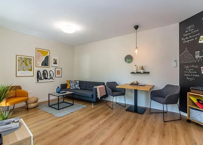 Apartment Center - Free Parking - Walk To Main Street Plovdiv