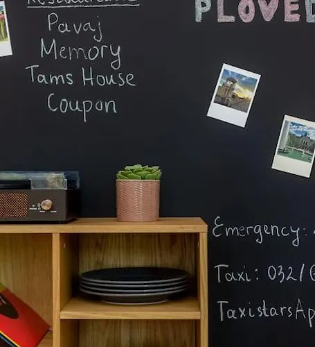 Center - Free Parking - Walk To Main Street Apartment Plovdiv