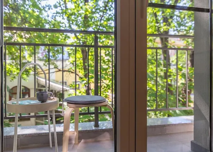 Apartment Center - Free Parking - Walk To Main Street Plovdiv