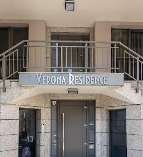 Center - Free Parking - Walk To Main Street Apartment *